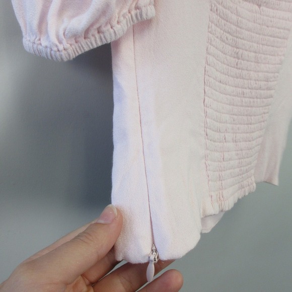 Aritzia Wilfred Sweetheart Blouse XS Pink Crop Smocked Going Out Top Preppy 162 - Picture 9 of 12